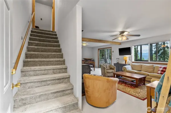 211 Indian Hill RD, Cle Elum, WA 98922