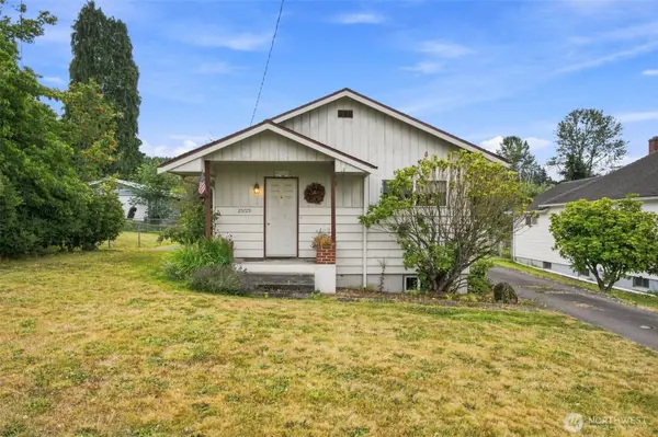 25729 Lawson ST, Black Diamond, WA 98010