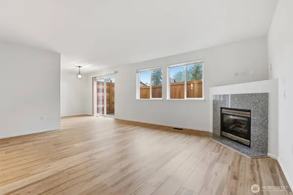 16216 and 16218 72nd Avenue Ct E, Puyallup, WA 98375