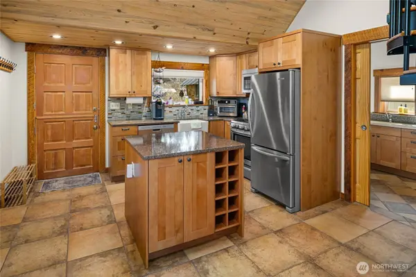 132 4th ST, Roslyn, WA 98941