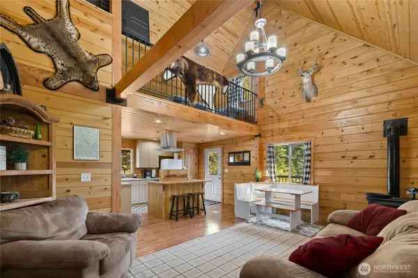 131 RR Spurs RD, Easton, WA 98925