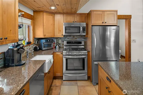 132 4th ST, Roslyn, WA 98941