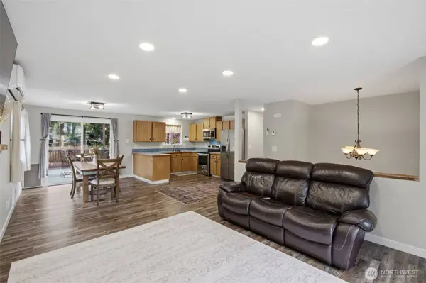6603 163rd Street Ct E, Puyallup, WA 98375