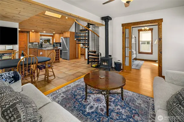 132 4th ST, Roslyn, WA 98941