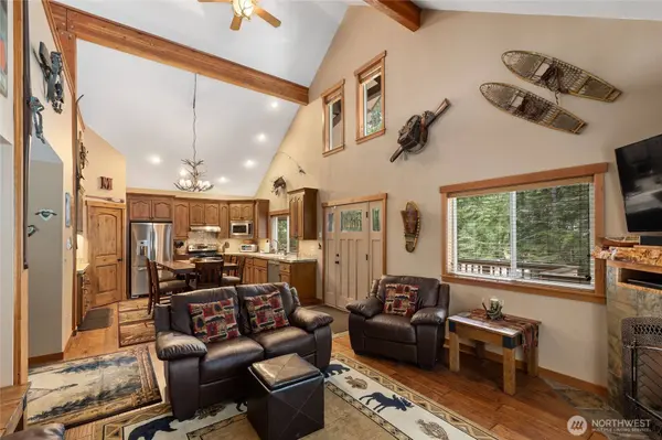 31 Tranquility LN, Easton, WA 98925