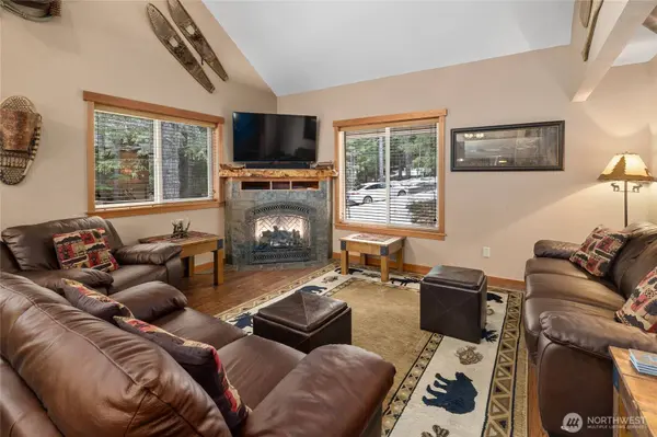 31 Tranquility LN, Easton, WA 98925