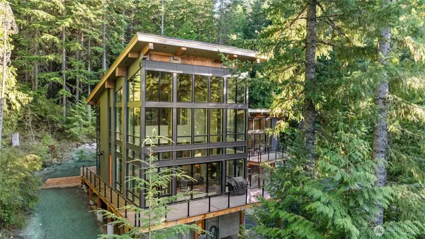 2982 Kachess Lake RD, Easton, WA 98925