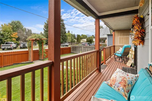 704 Lincoln AVE, South Cle Elum, WA 98943