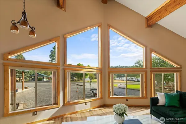 160 Ronald Ridge DR, Ronald, WA 98940