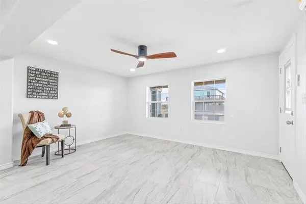257 W Club Oak, Rockport, TX 78382
