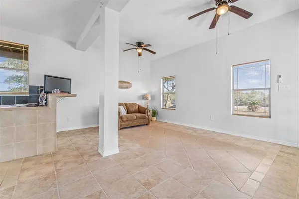128 Saint Charles W, Rockport, TX 78382
