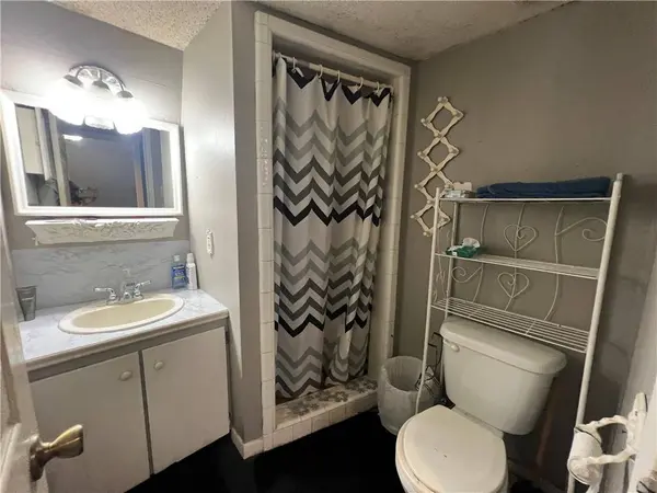 2653 Oak Grove, Beeville, TX 78102