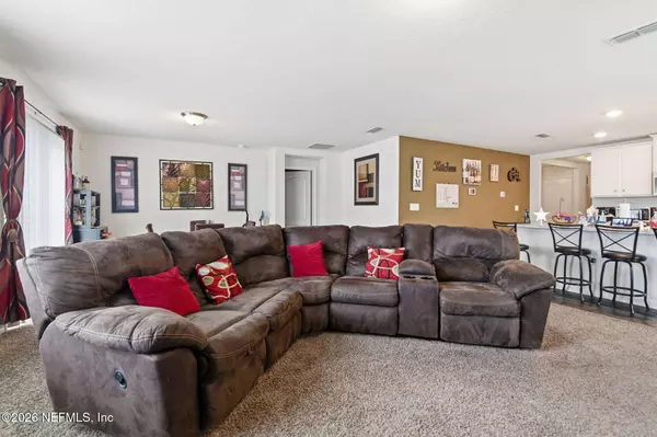 1986 PEBBLE POINT DR, Green Cove Springs, FL 32043