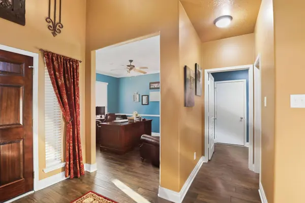 2206 Lisa LN, Deer Park, TX 77536