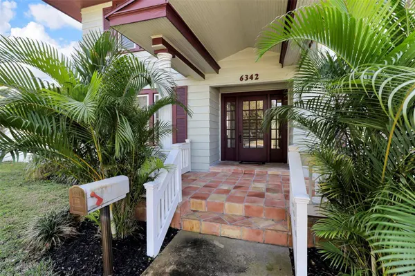 6342 5TH AVE N, St Petersburg, FL 33710