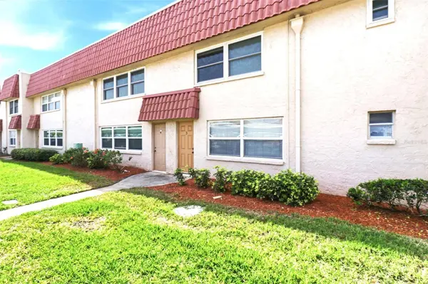10034 64TH AVE N #3, St Petersburg, FL 33708