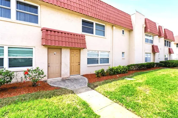 10034 64TH AVE N #3, St Petersburg, FL 33708