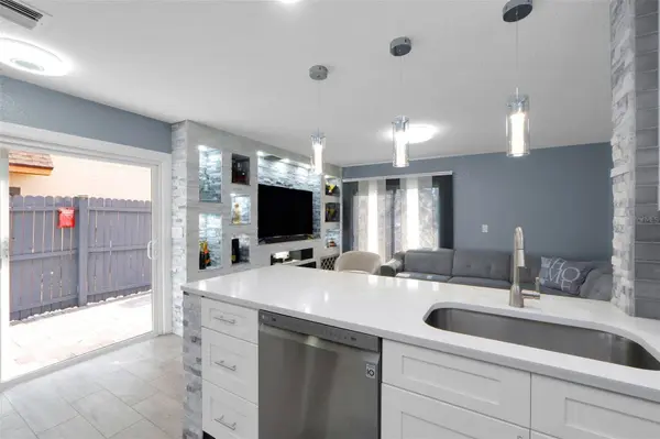 4101 BRIGADOON CIR, Clearwater, FL 33759