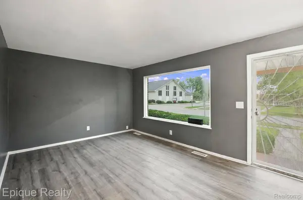 3716 S Spring Hill AVE, Inkster, MI 48141