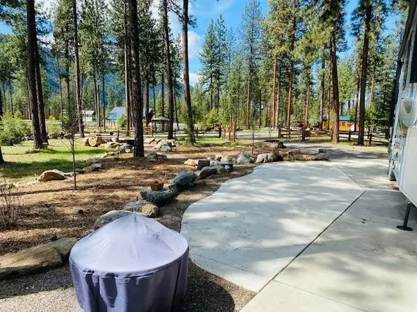 219 Shyrock Loop Drive, Superior, MT 59872