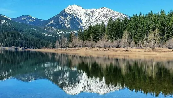 Red Mt with snow