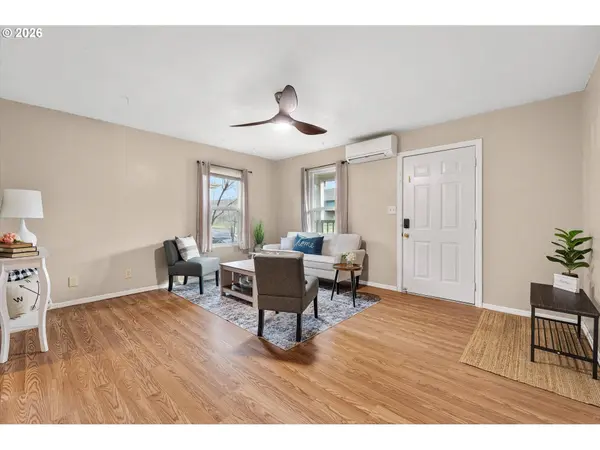 1207 E 11TH ST, Newberg, OR 97132