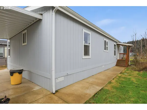 10701 SE HIGHWAY 212, Clackamas, OR 97015