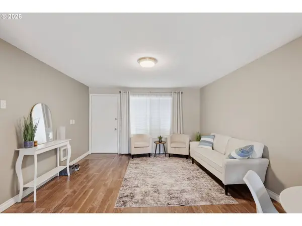 8225 SW SHENANDOAH WAY, Tualatin, OR 97062