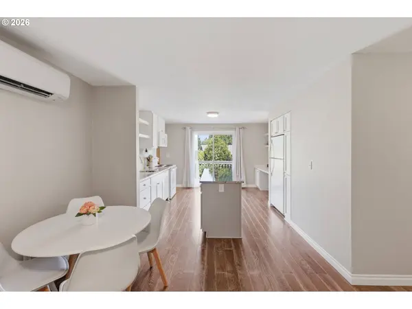 8225 SW SHENANDOAH WAY, Tualatin, OR 97062