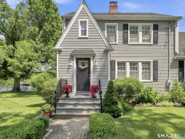 19 Crestview Avenue