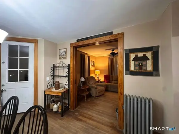 107 Phillips Street, Waterford, CT 06385