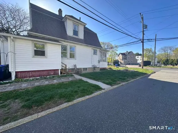 107 Phillips Street, Waterford, CT 06385