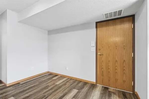3110 Wilson SW #5, Cedar Rapids, IA 52404