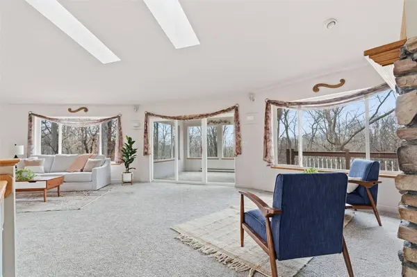 1388 Arline Cir, Mt Vernon, IA 52314