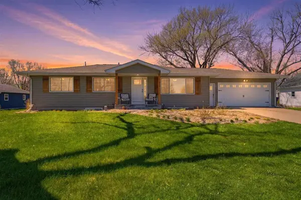 263 Larick Dr, Marion, IA 52302
