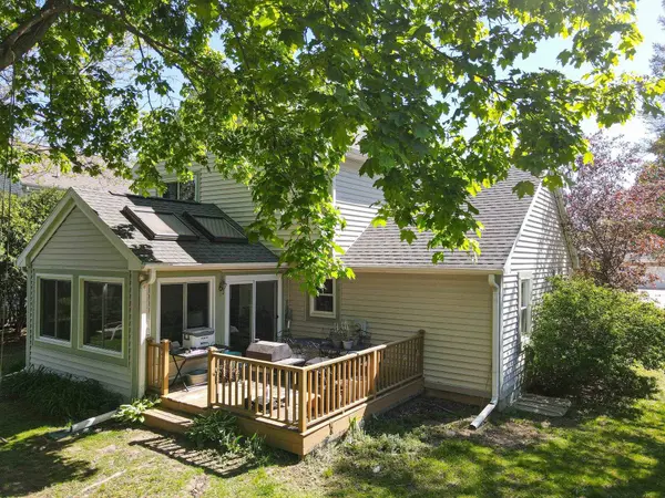 26 CROSSBRIDGE COURT, Madison, WI 53717-1602