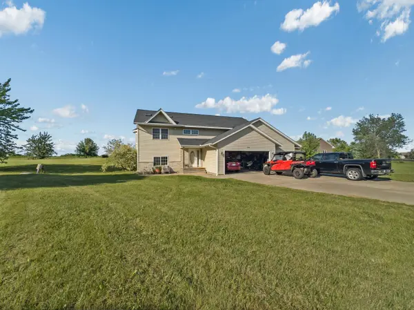 295 JOHNSON PARKWAY, Hammond, WI 54015-9674