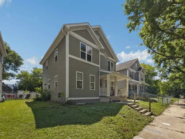 2850 N 21ST STREET, Milwaukee, WI 53206-1607
