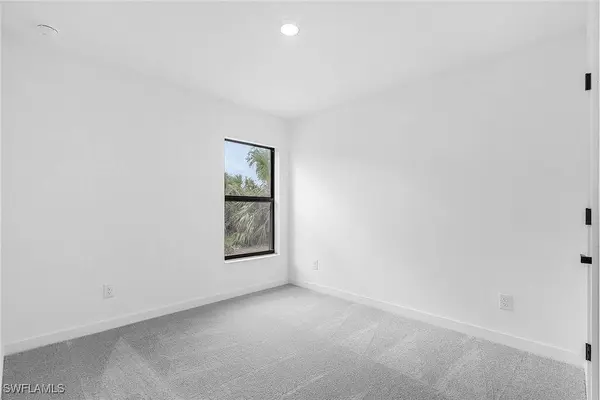 2434 NW 9th TER, Cape Coral, FL 33993