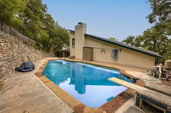 1405 Blackhill CT, Arlington, TX 76012