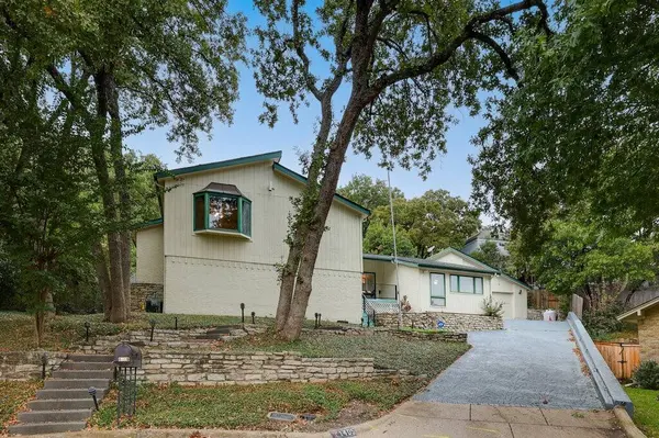 1405 Blackhill CT, Arlington, TX 76012