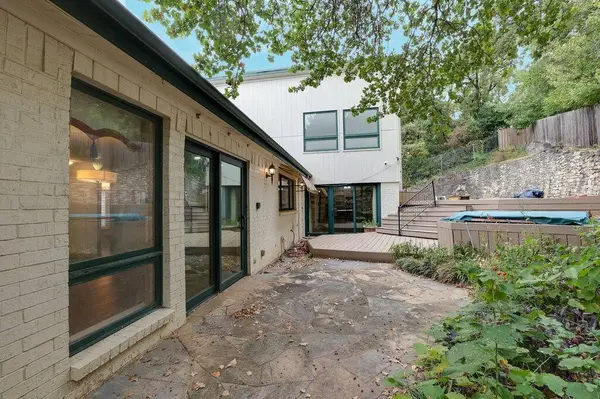 1405 Blackhill CT, Arlington, TX 76012