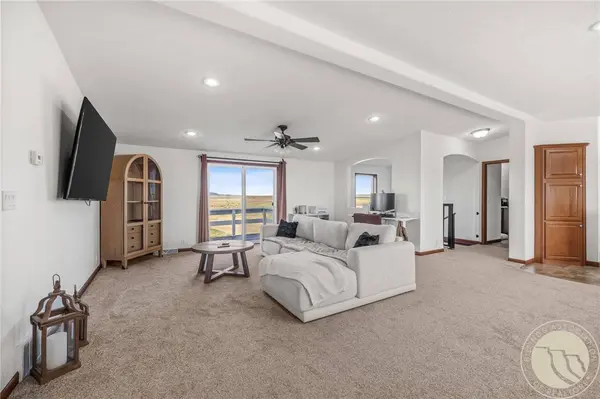 7684 12 Mile RD, Shepherd, MT 59079