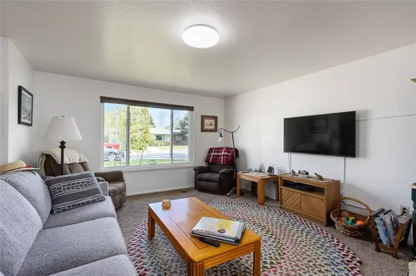 608 Acorn PL, Billings, MT 59102