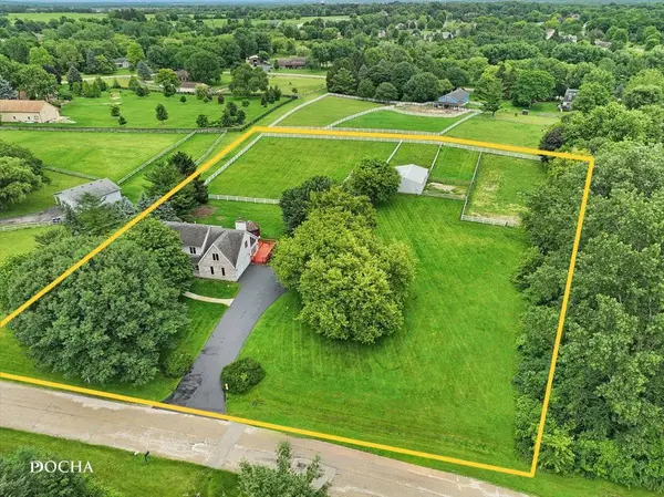 6N777 Palomino DR