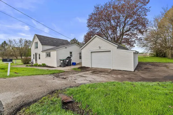 8200 312th Ave, Wheatland, WI 53105
