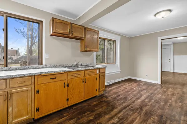 1613 Taylor Ave, Racine, WI 53403
