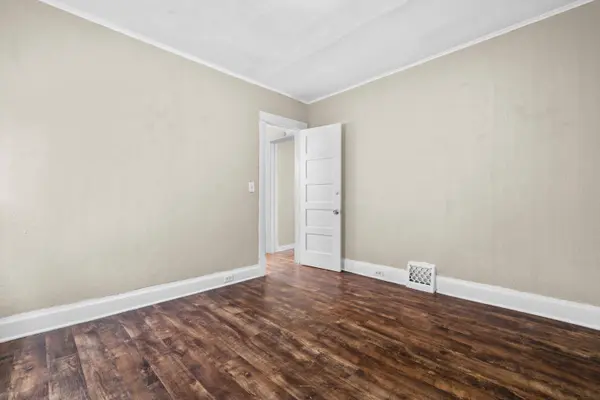 1613 Taylor Ave, Racine, WI 53403