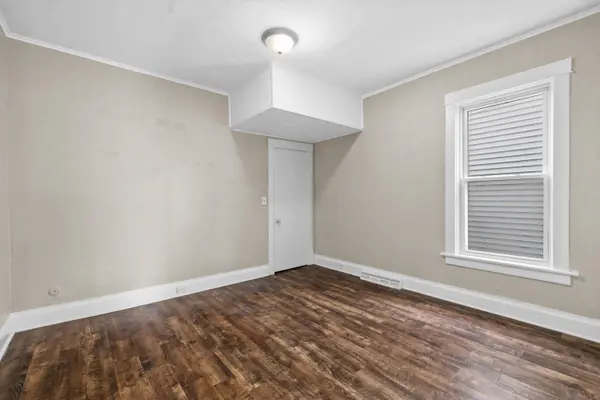 1613 Taylor Ave, Racine, WI 53403