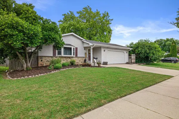 7913 48th Ave, Kenosha, WI 53142